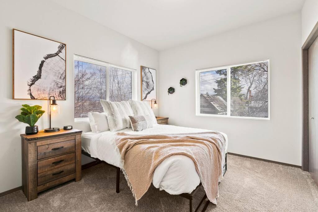 Spacious New 2 Bed 2 Bath Apt By Downtown Spokane Exterior foto
